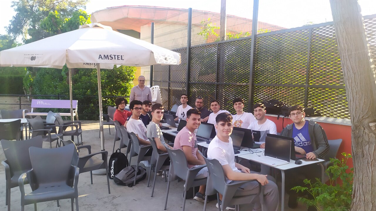 Casi todos los del grupo.